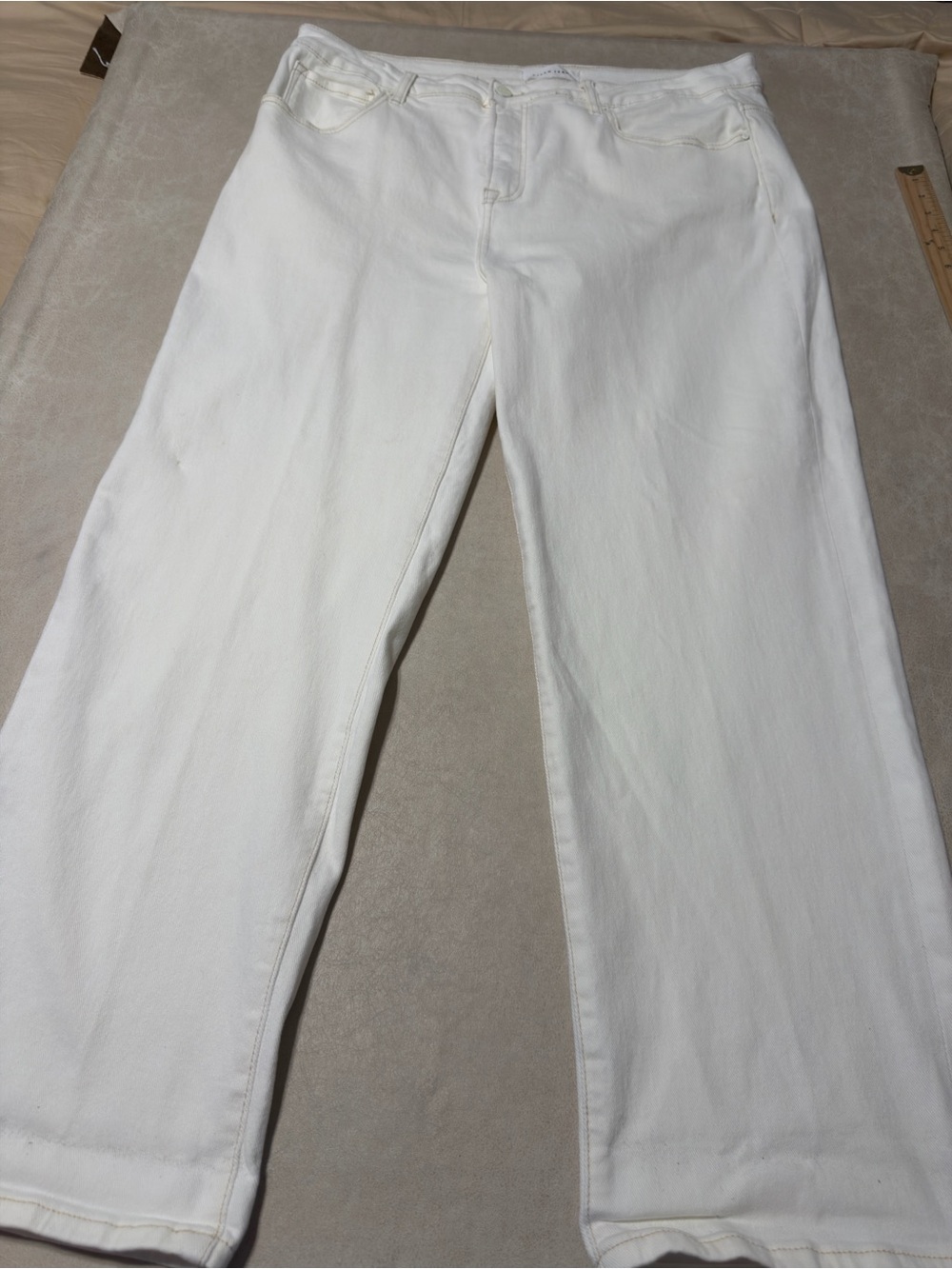Risen Women's Cream Wide Leg Jeans. Size 2XL